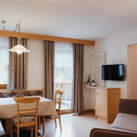 كورفارا إنْ بادِيا Residence Chalet Pinis المظهر الخارجي الصورة