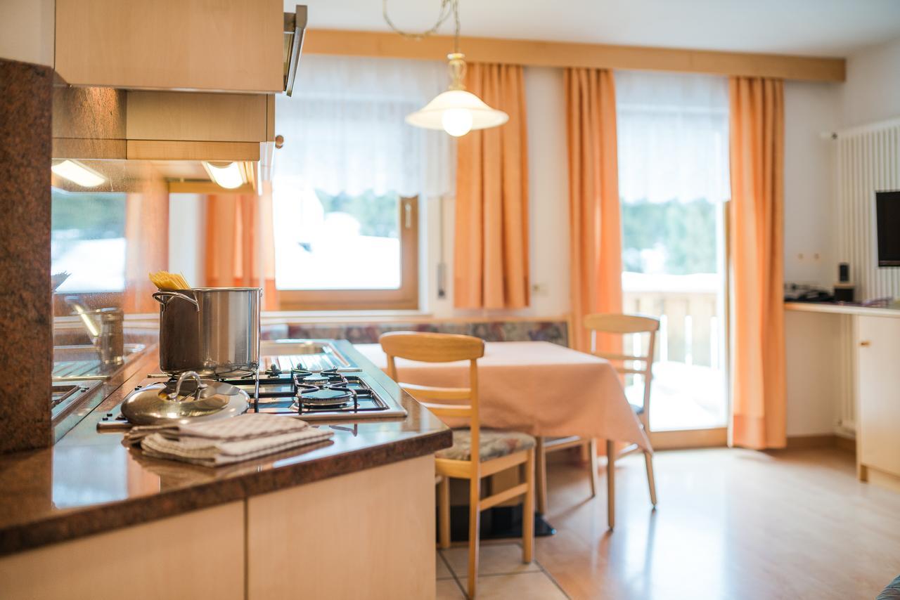 كورفارا إنْ بادِيا Residence Chalet Pinis المظهر الخارجي الصورة